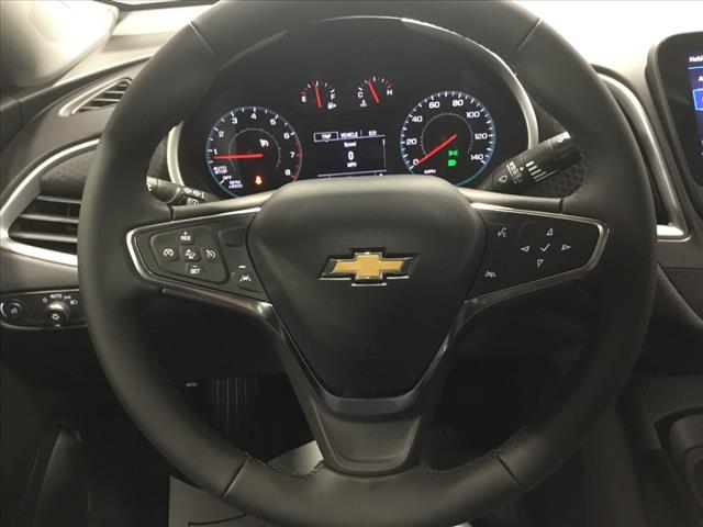 2025 Chevrolet Malibu photo 7