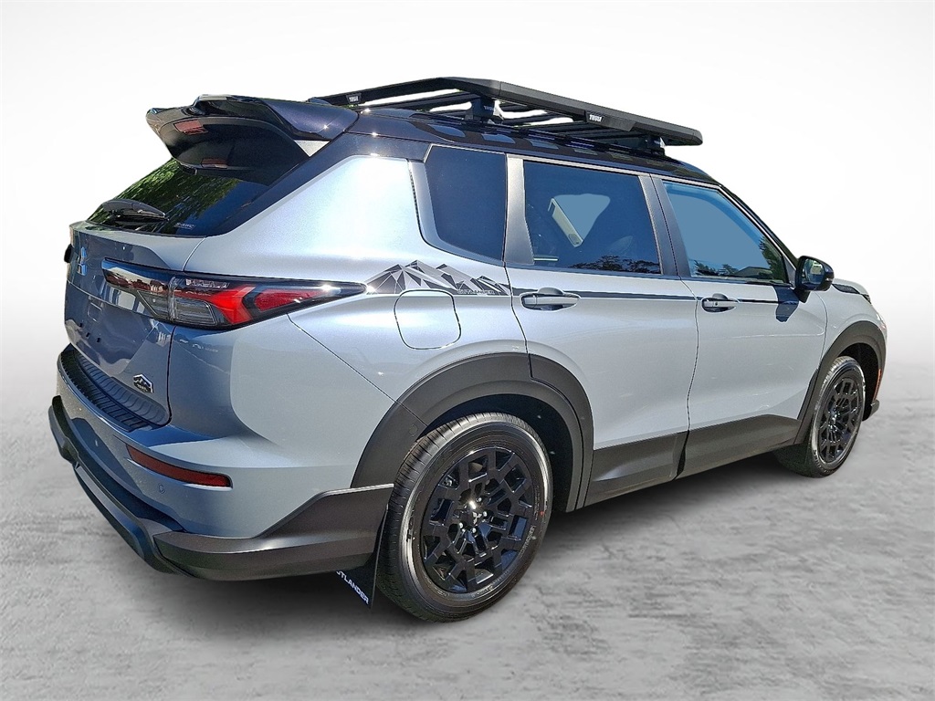 2025 Mitsubishi Outlander SE Ralliart photo 4