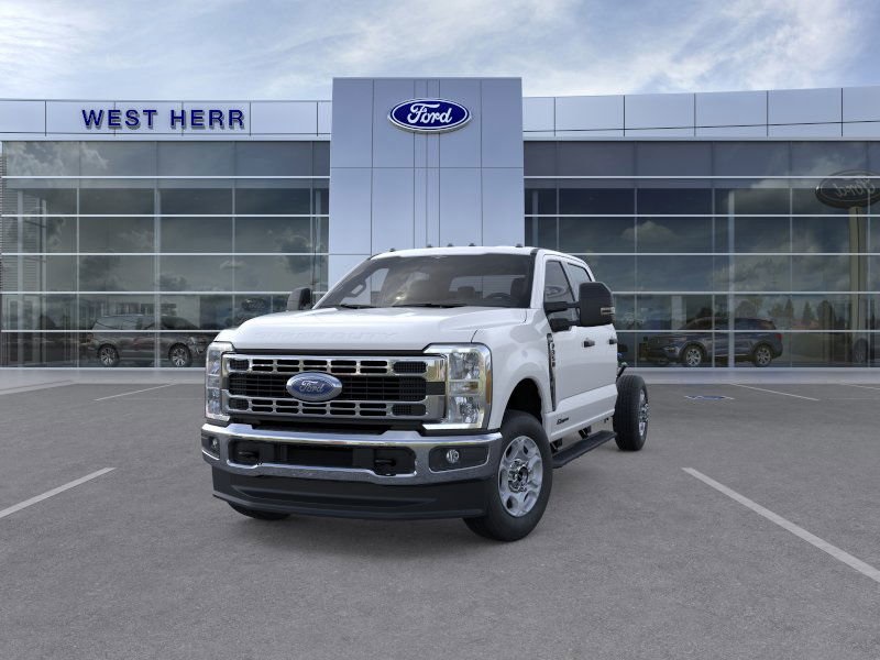 2026 Ford F-350 XLT photo 3