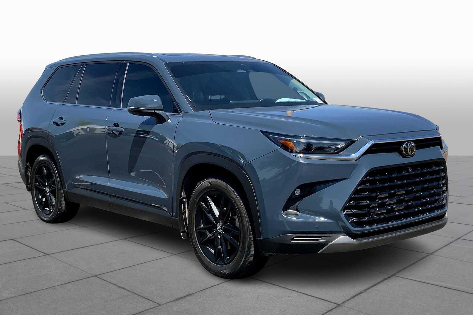 2024 Toyota Grand Highlander Platinum photo 2