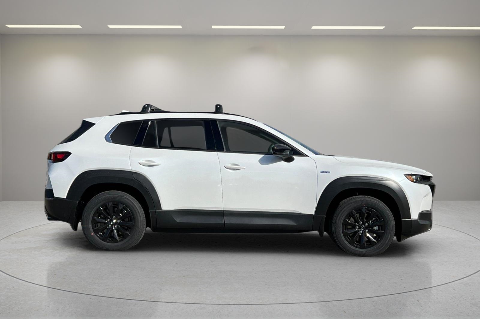 2025 Mazda CX-50 Premium photo 2