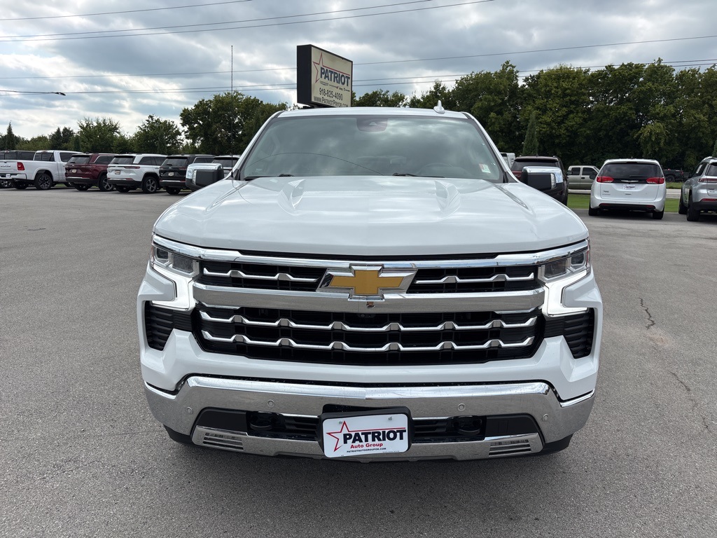 2023 Chevrolet Silverado 1500 LTZ photo 10