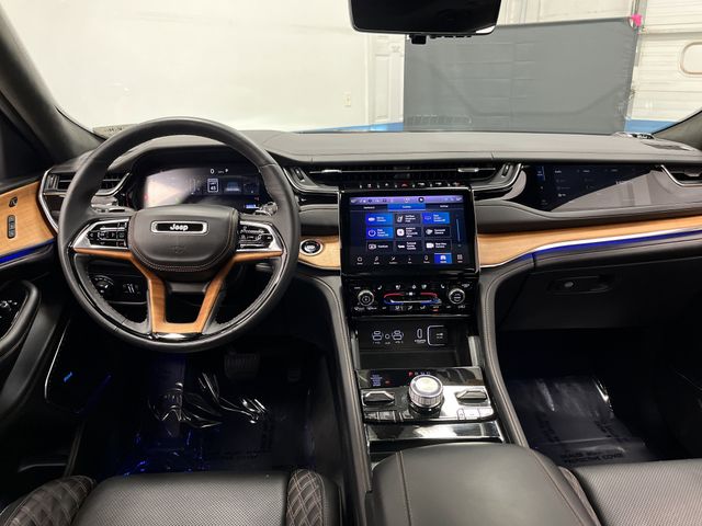 2024 Jeep Grand Cherokee L Summit photo 4