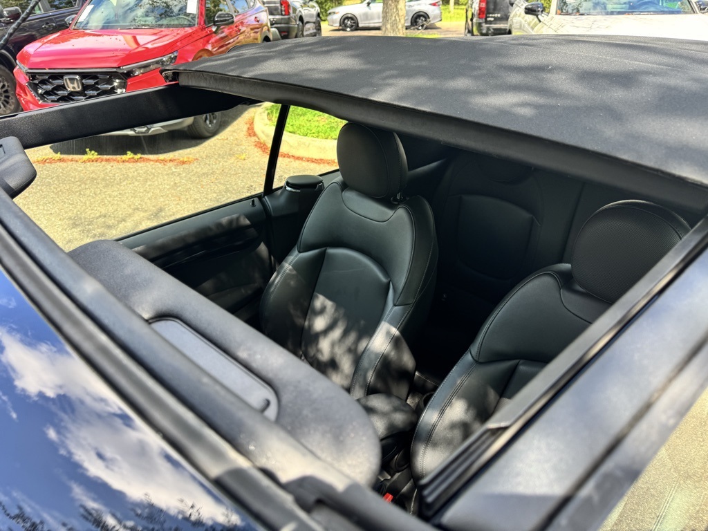 2023 Mini Cooper Convertible S photo 27