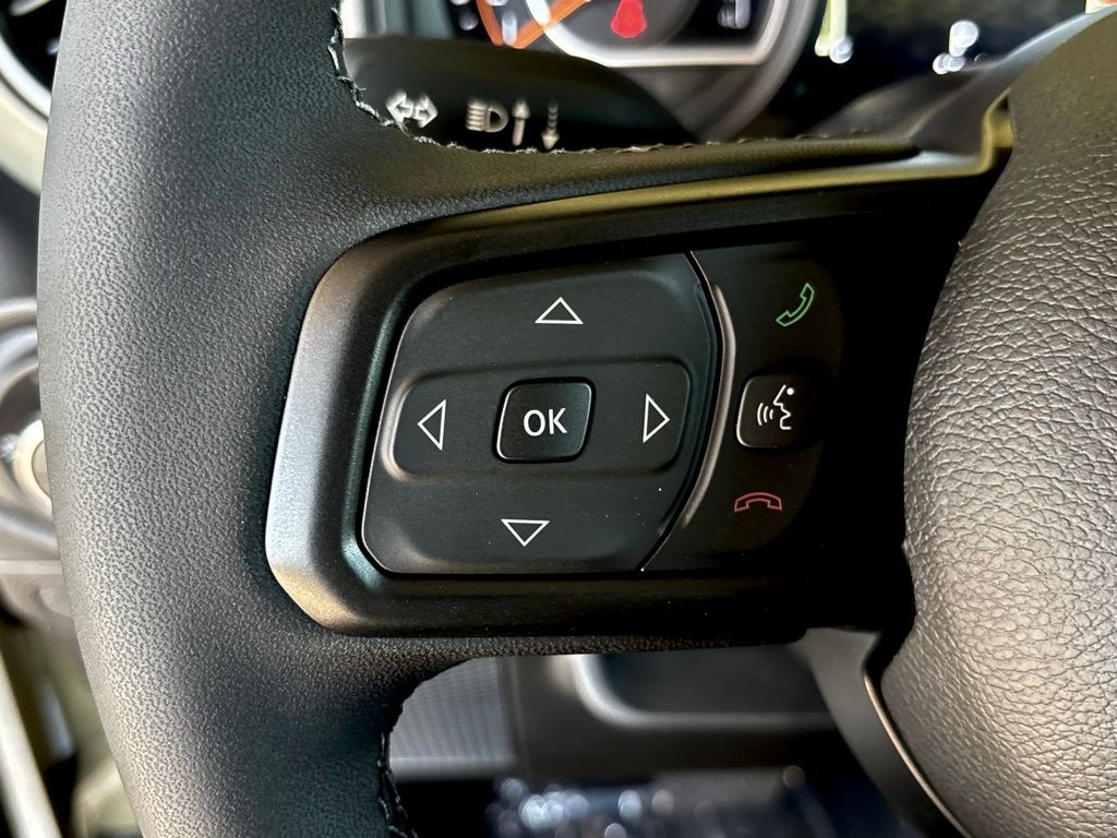 2025 Jeep Gladiator Mojave photo 15