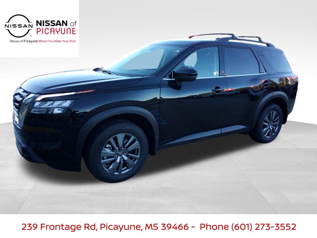 2025 Nissan Pathfinder SV's photo
