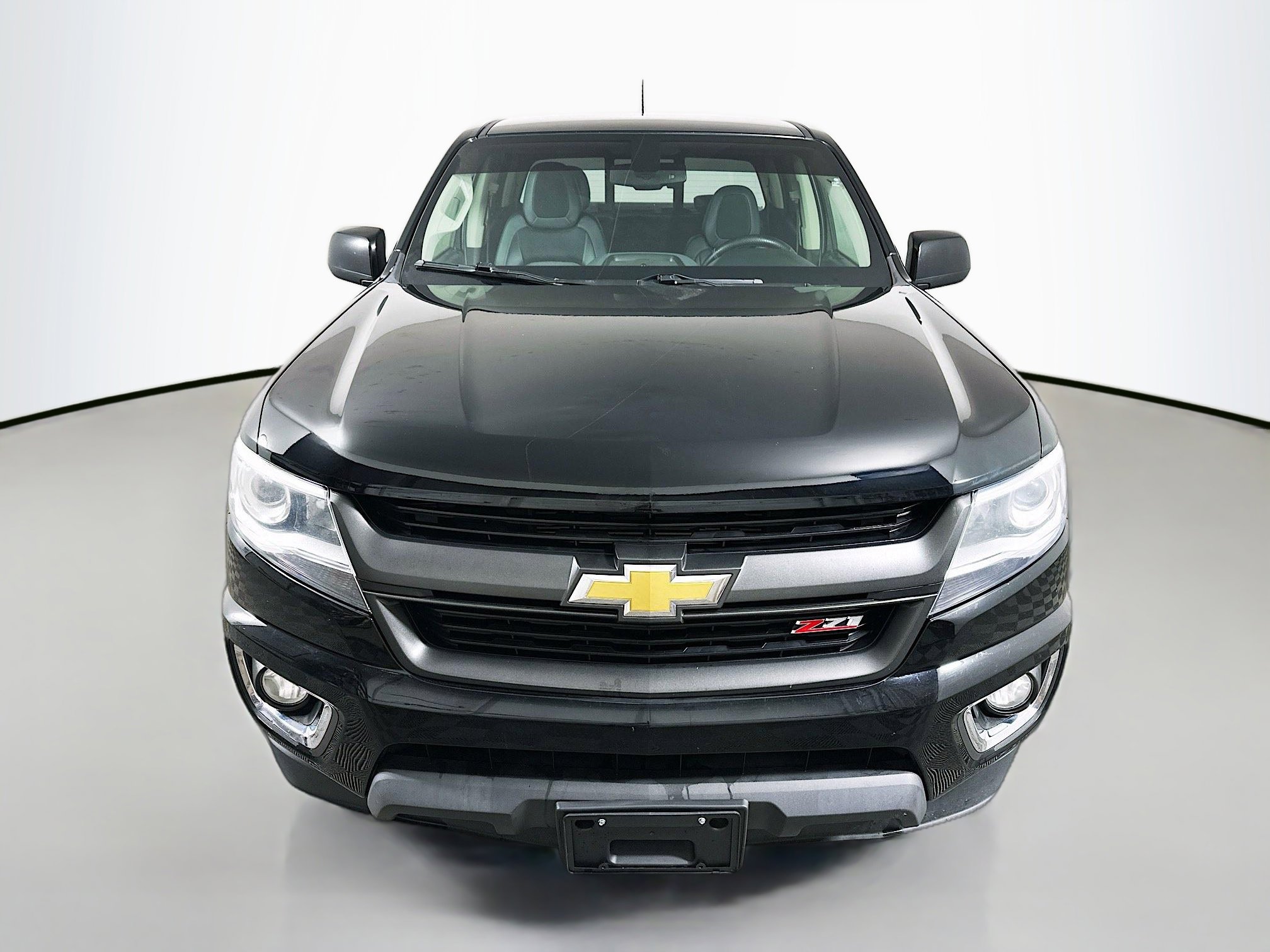 2017 Chevrolet Colorado Z71 photo 2