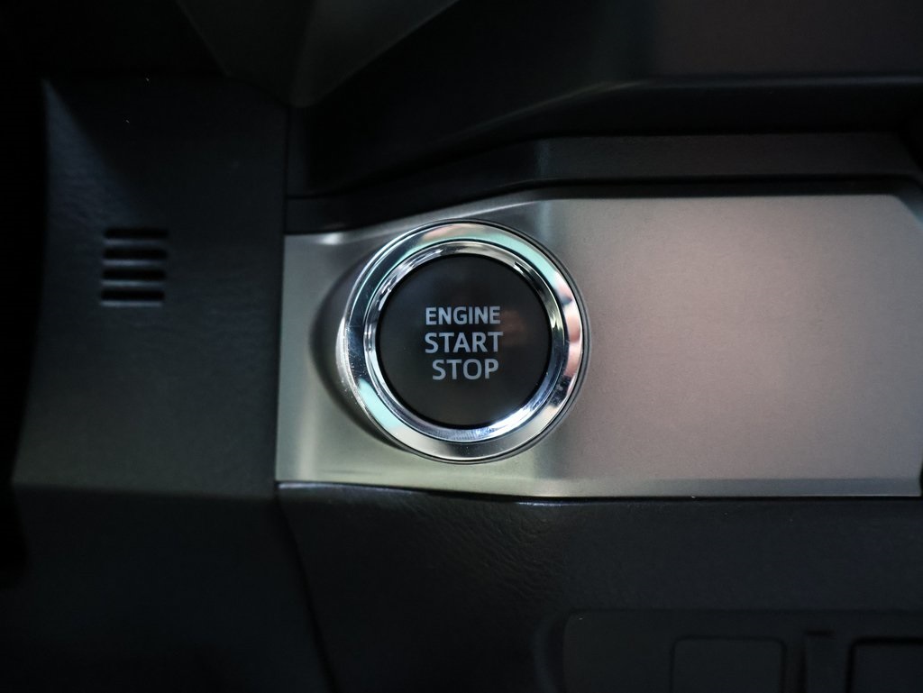 2023 Toyota Tacoma SR5 photo 30