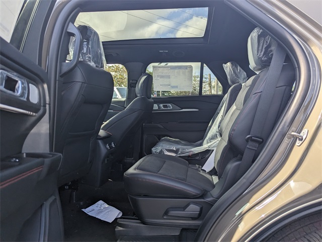 2026 Ford Explorer ST photo 4