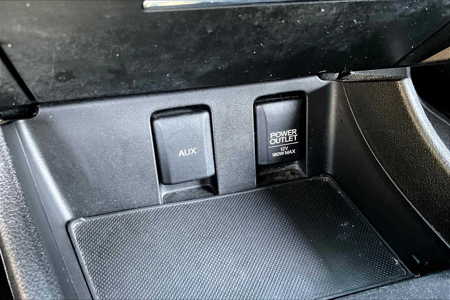 2013 Honda Civic LX photo 27