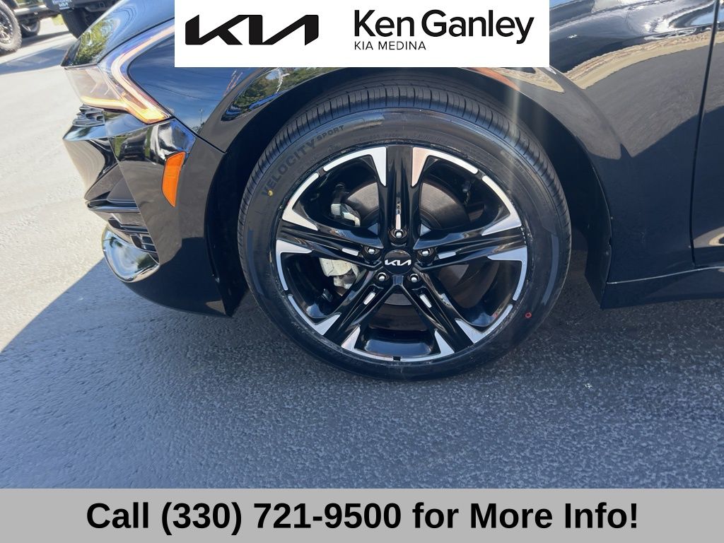 2023 Kia K5 GT-Line photo 16