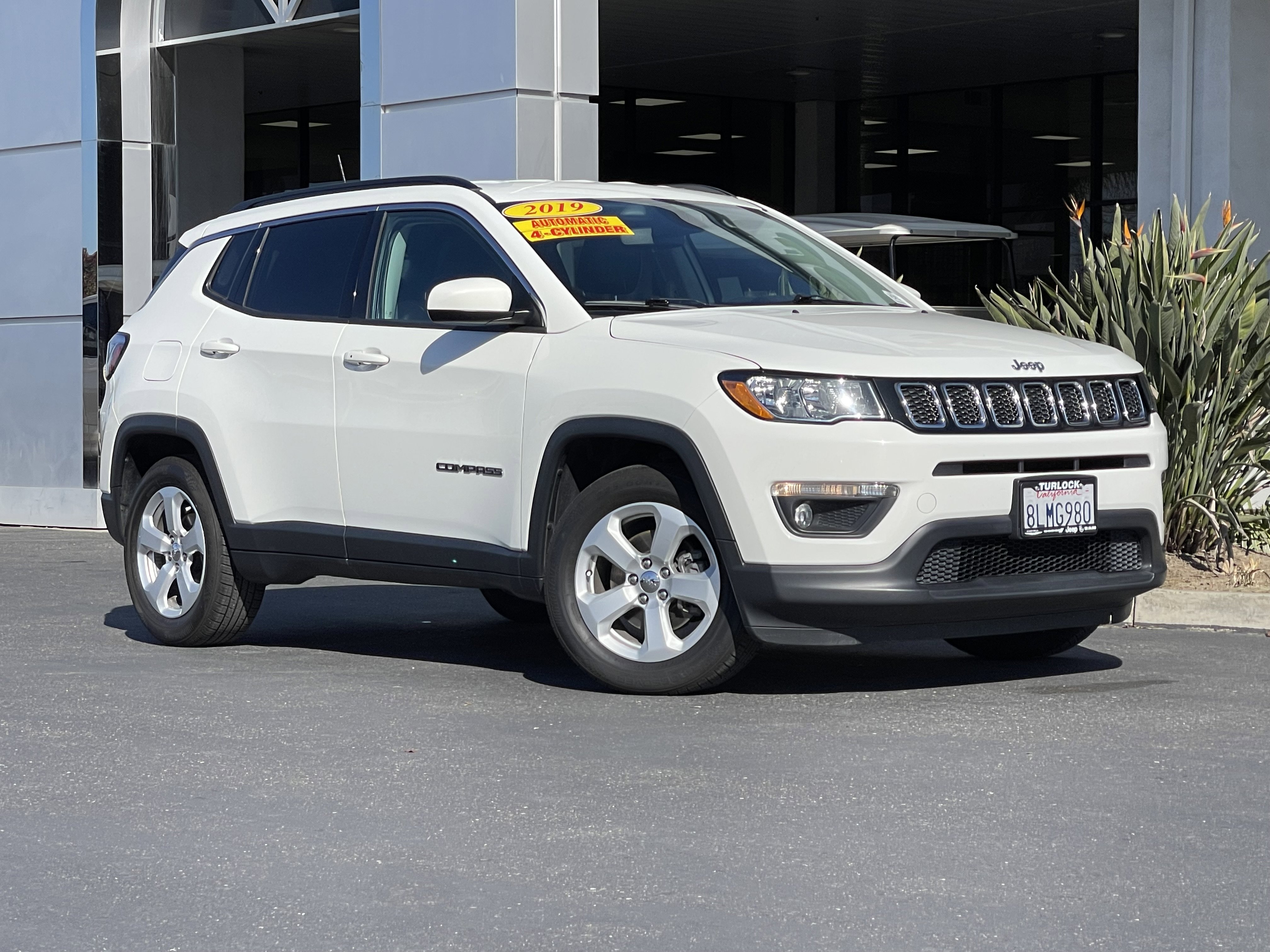 Used 2019 Jeep Compass Latitude with VIN 3C4NJCBB9KT693093 for sale in Turlock, CA