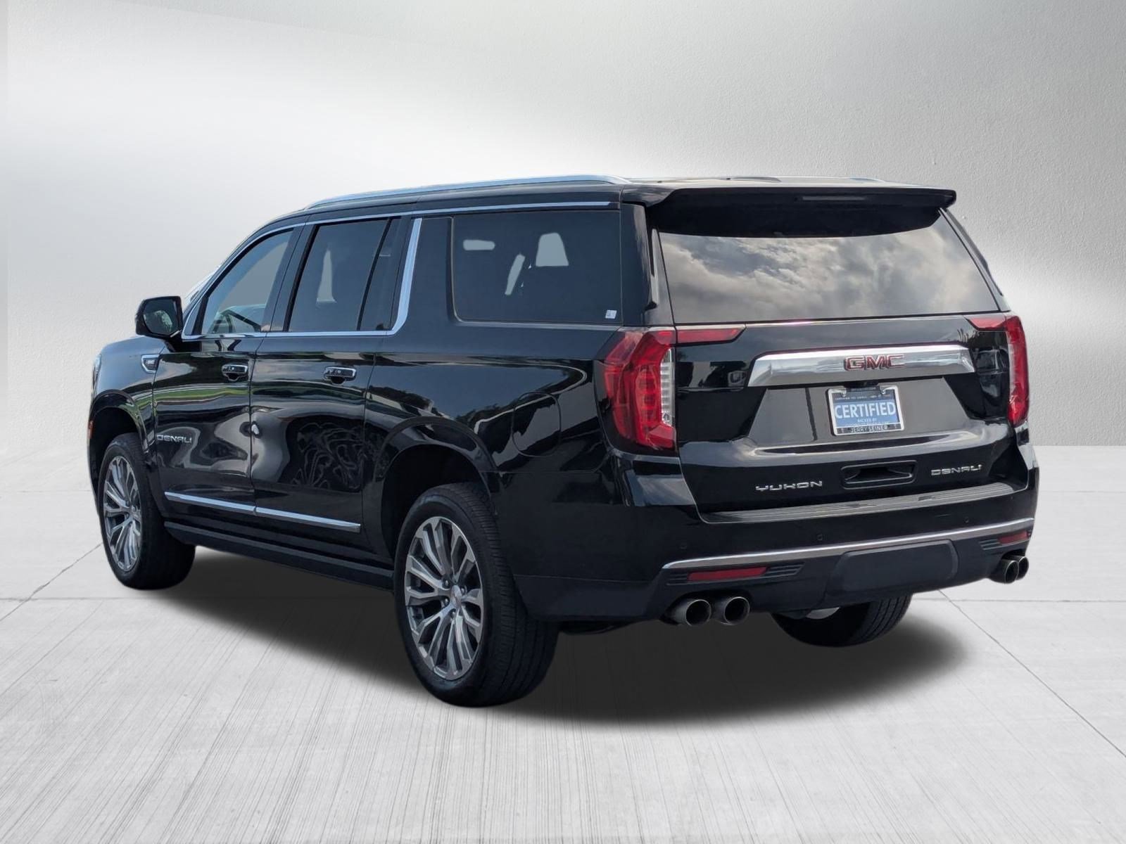 2021 Gmc Yukon XL Denali photo 2