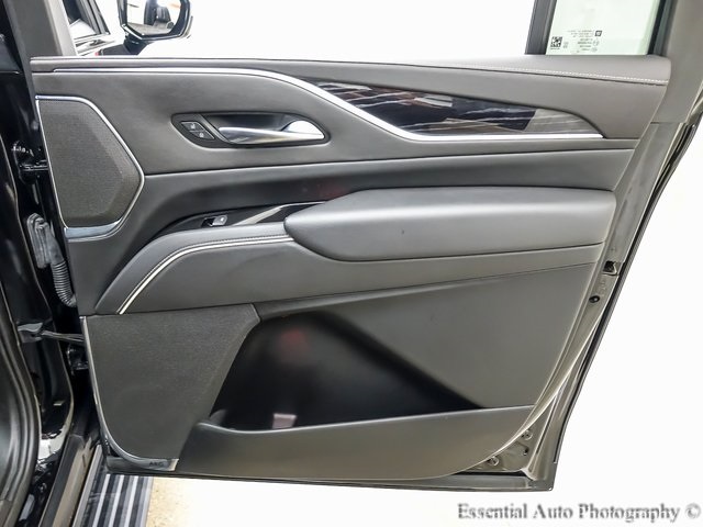 2022 Cadillac Escalade ESV Sport photo 3