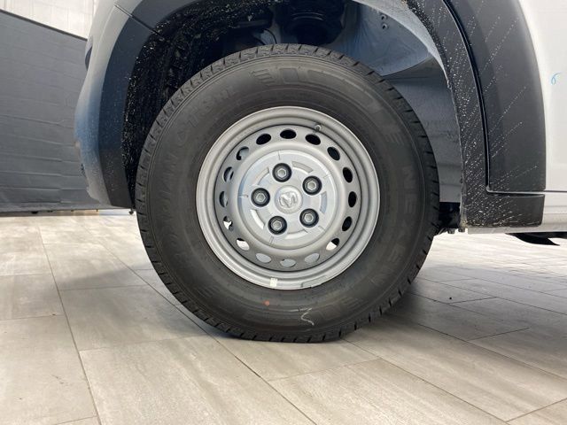 2024 Ram C/V Tradesman photo 31