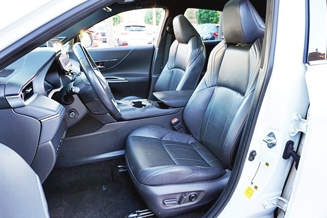 Used 2023 White Toyota Limited image 16