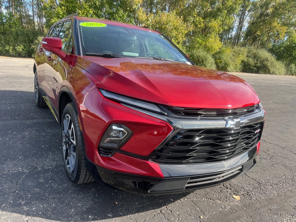 2023 Chevrolet Blazer RS photo 2
