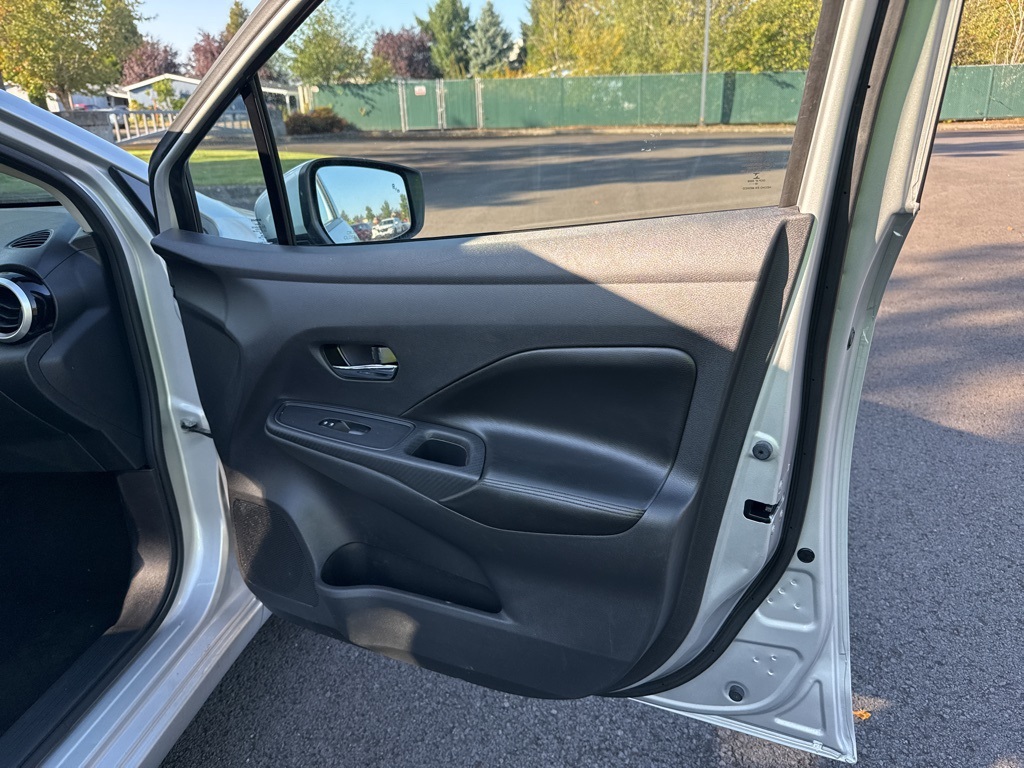 2020 Nissan Versa 1.6 SV photo 22