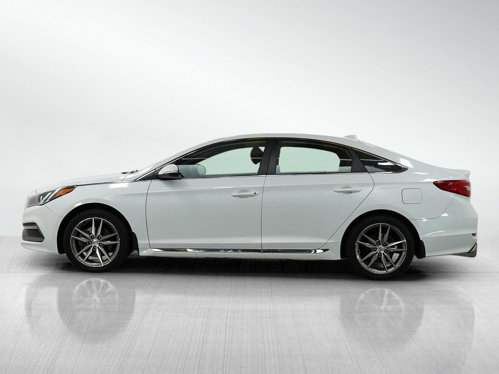Used 2017 Hyundai Sonata Sport with VIN 5NPE34ABXHH497237 for sale in Burnsville, Minnesota