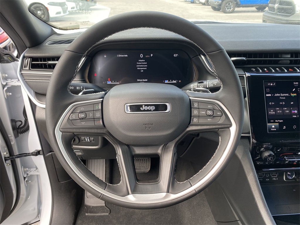 2025 Jeep Grand Cherokee Altitude X photo 13