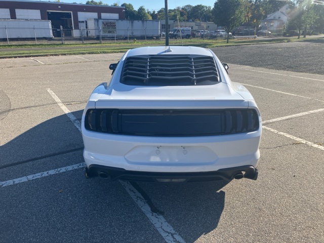 2020 Ford Mustang EcoBoost photo 6