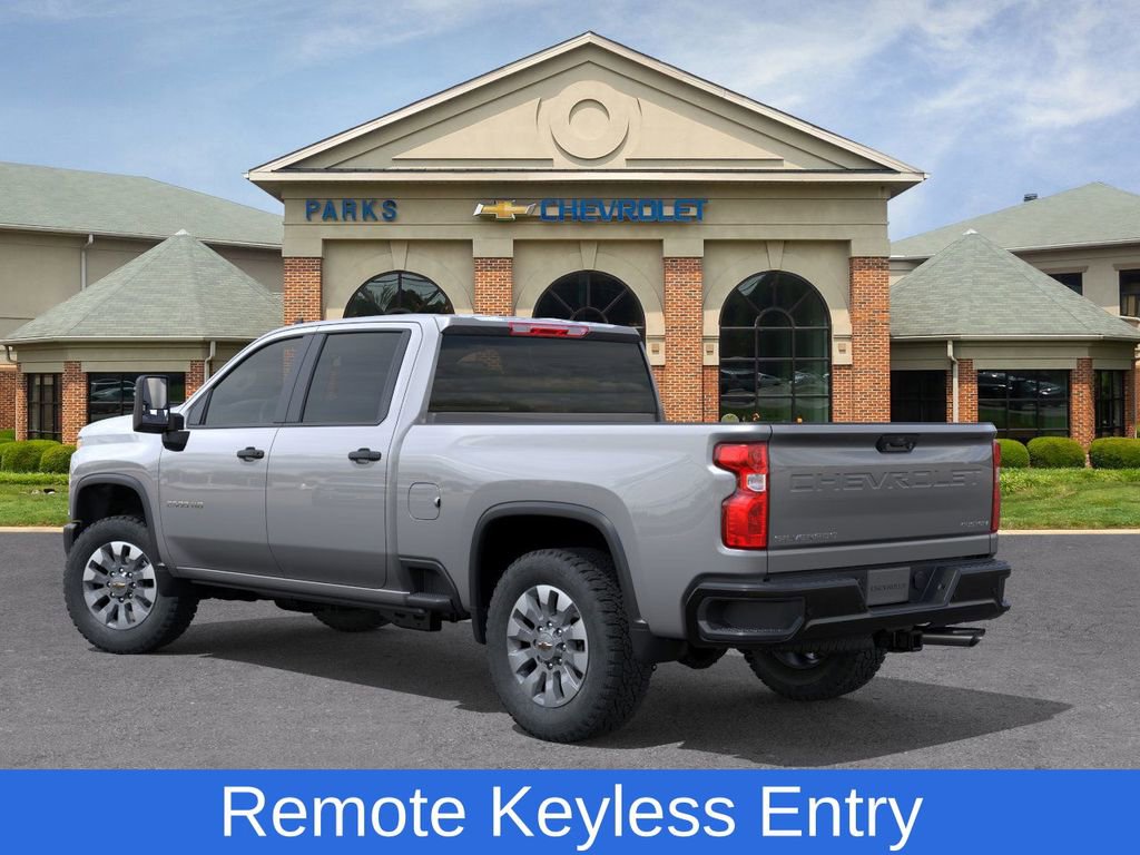2026 Chevrolet Silverado 2500HD Custom photo 3