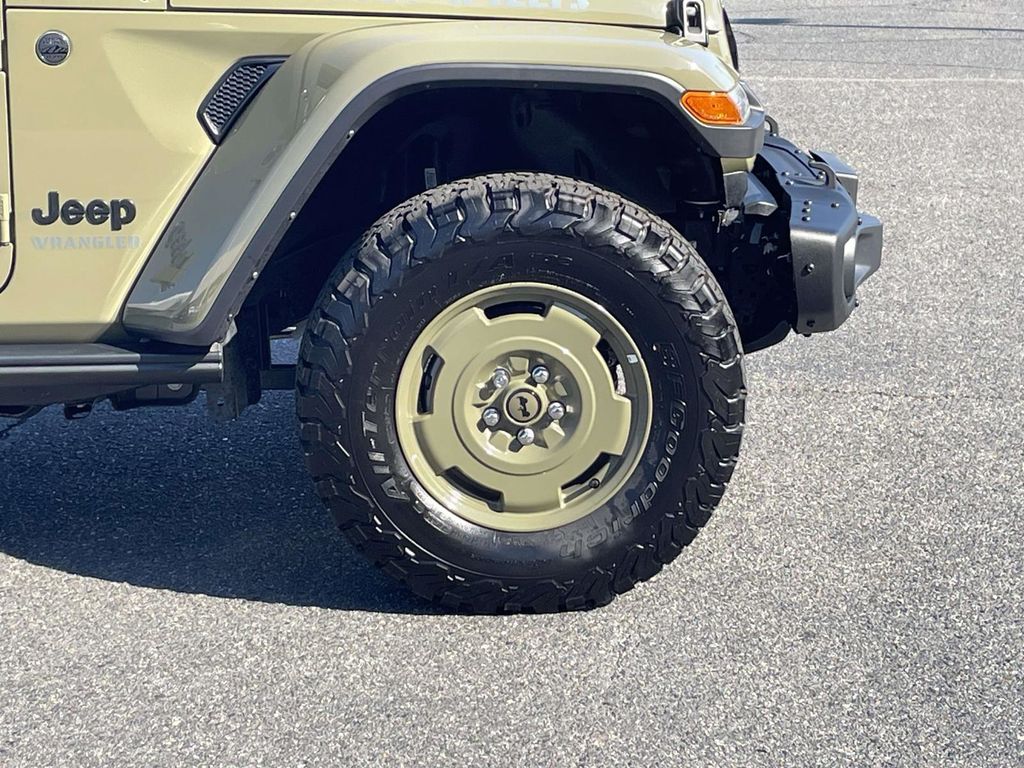 2025 Jeep Wrangler Willys 4xe photo 11