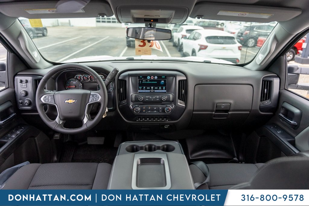 2024 Chevrolet Silverado 4500HD Work Truck photo 4