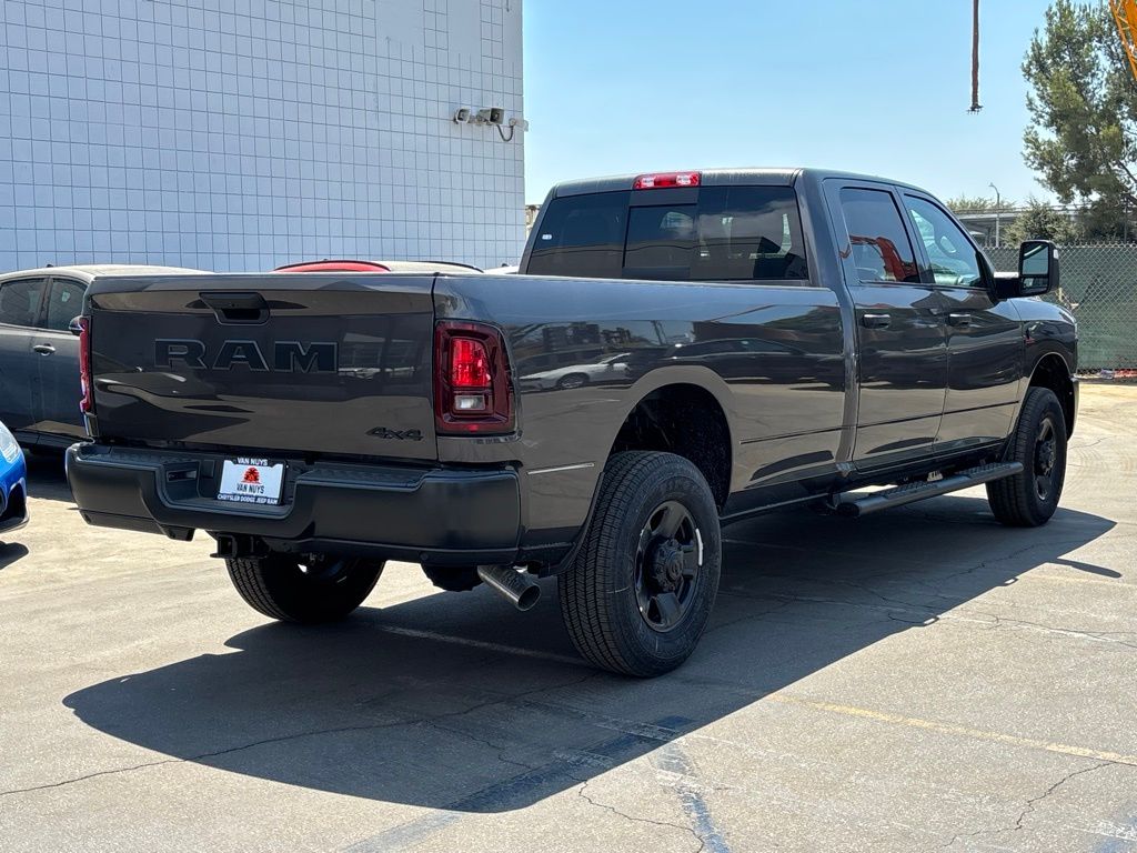 2025 Ram 3500 Tradesman photo 3