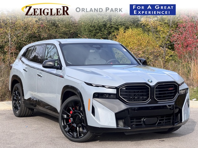 2026 BMW XM Base's photo