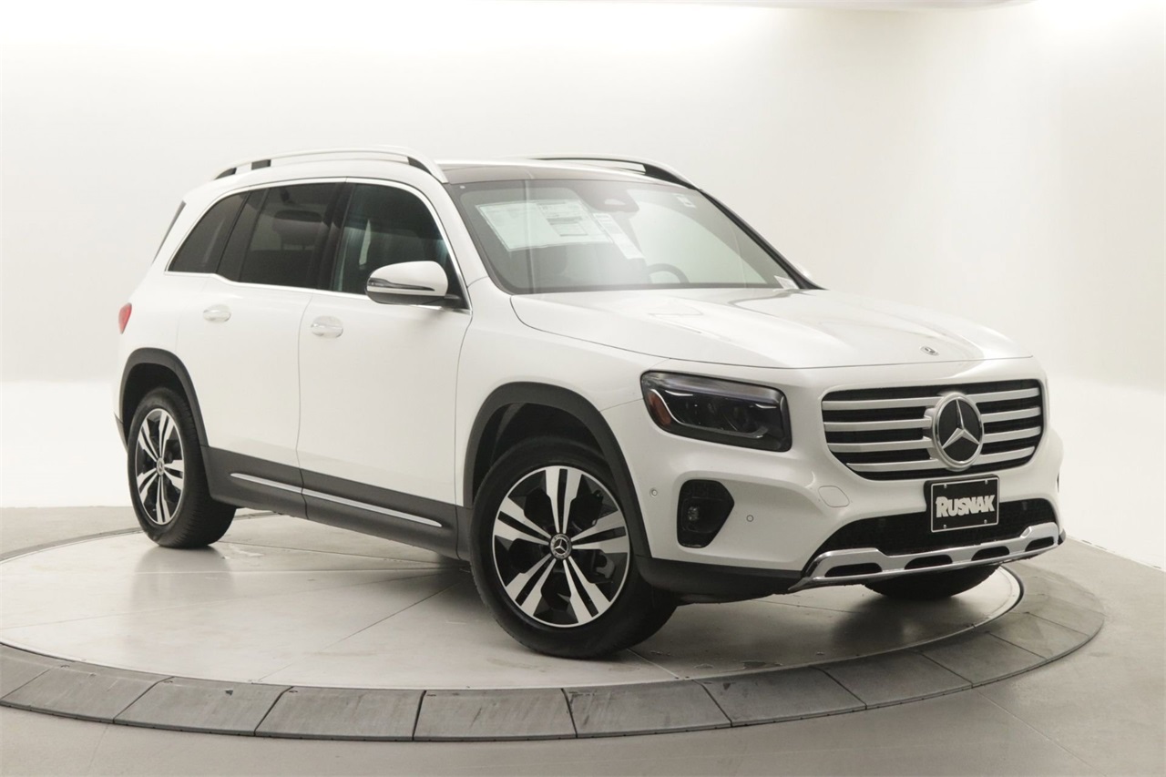 2025 Mercedes-Benz GLB Base's photo