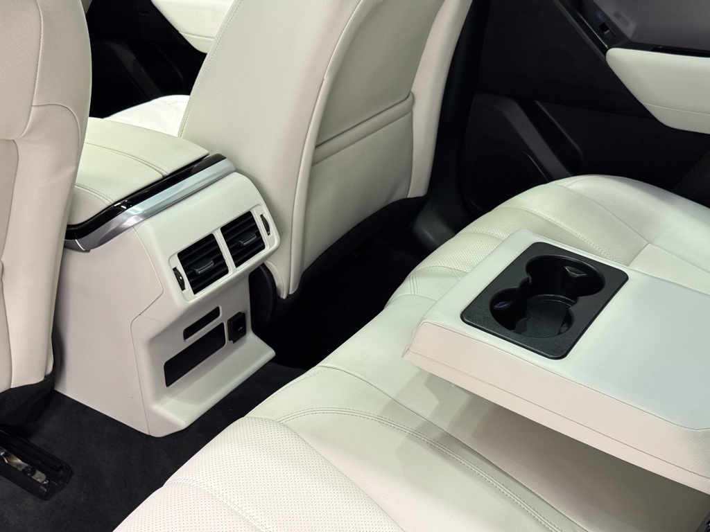 2023 Land Rover Range Rover Velar R-Dynamic S photo 22