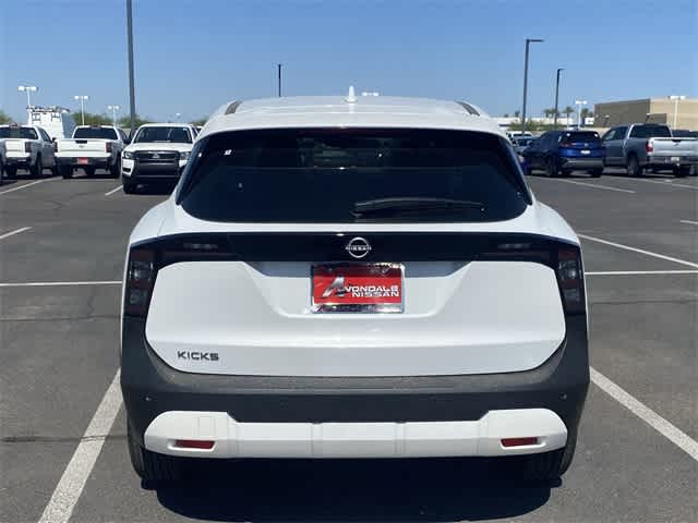 2025 Nissan Kicks SV photo 4