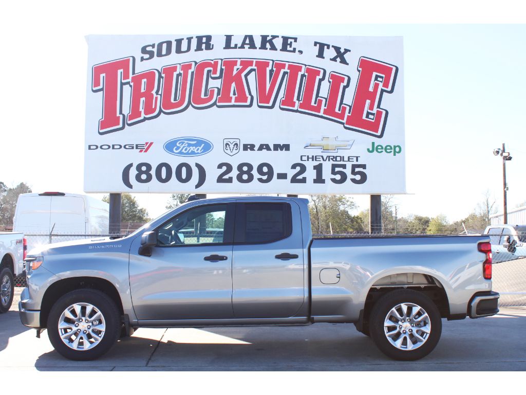 2026 Chevrolet Silverado 1500 Custom's photo