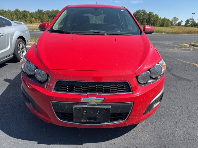 2016 Chevrolet Sonic LT photo 2