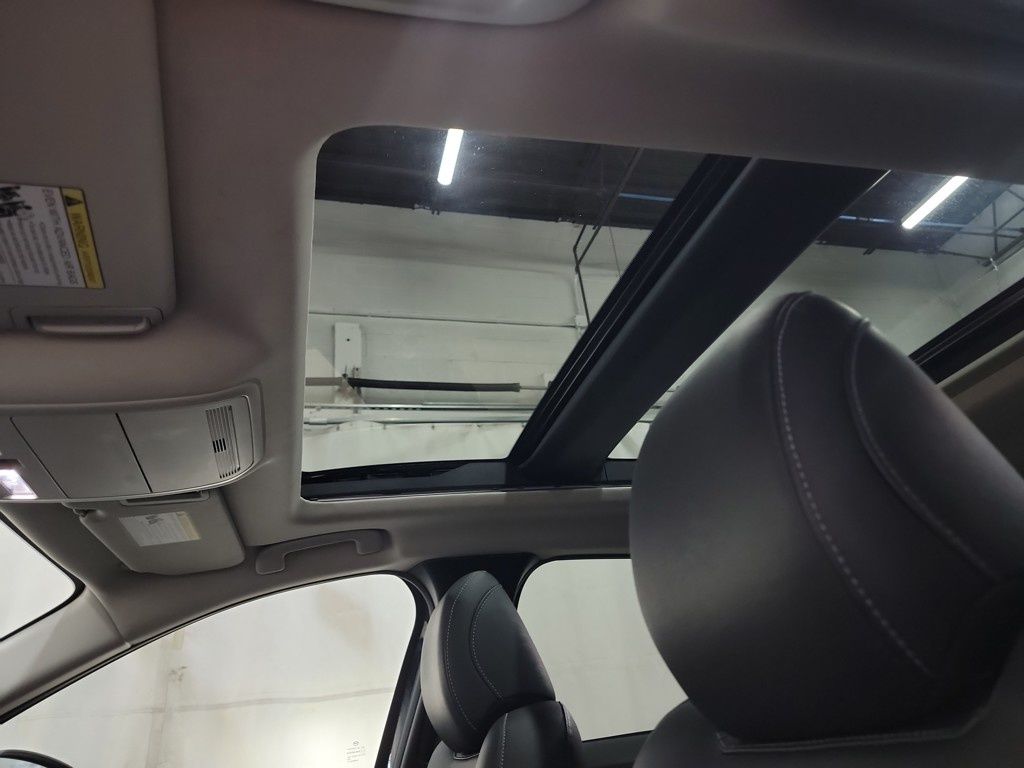 2024 Mazda CX-50 2.5 S Premium photo 13