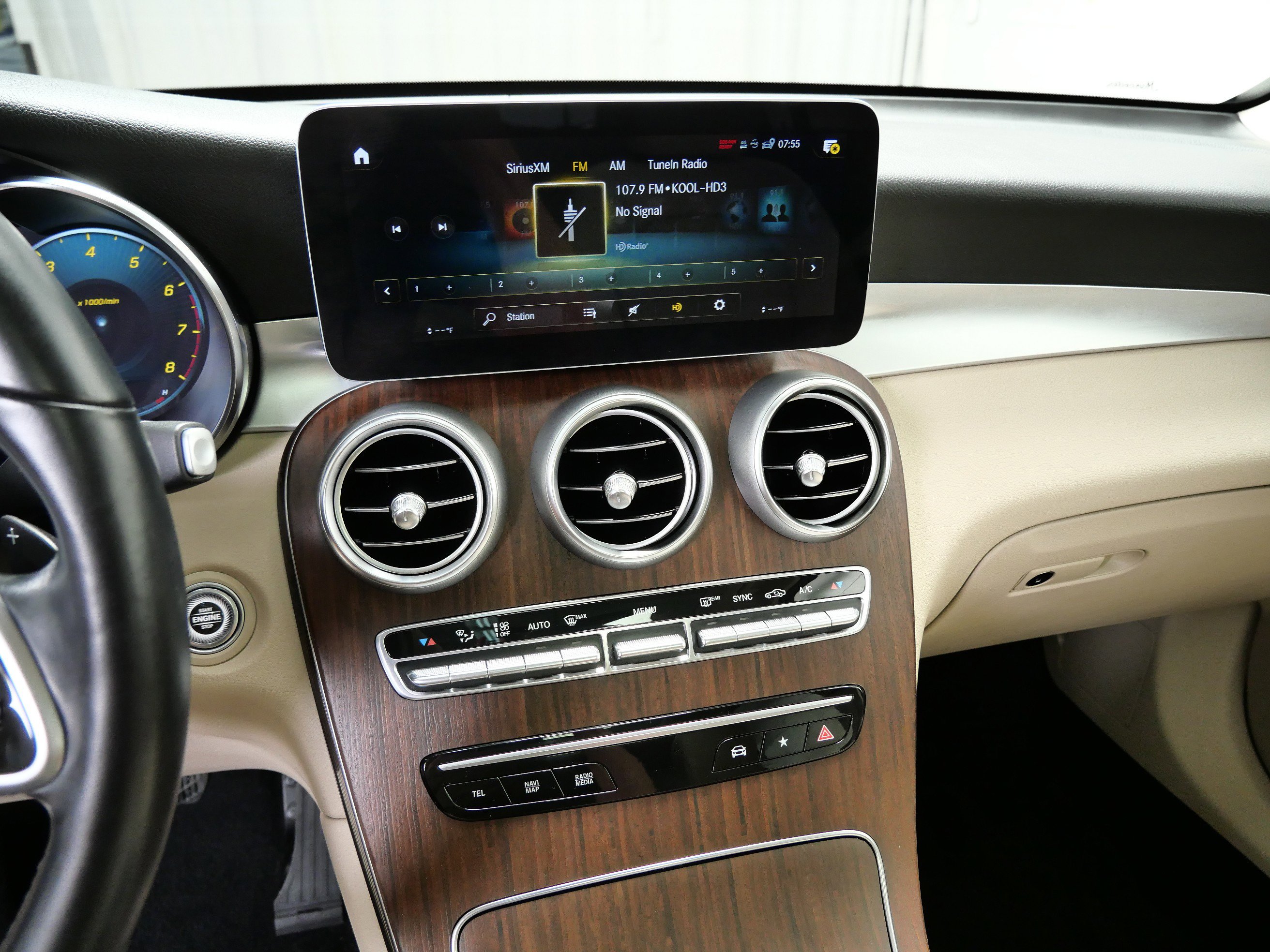 2022 Mercedes Benz GLC 300 4MATIC photo 17