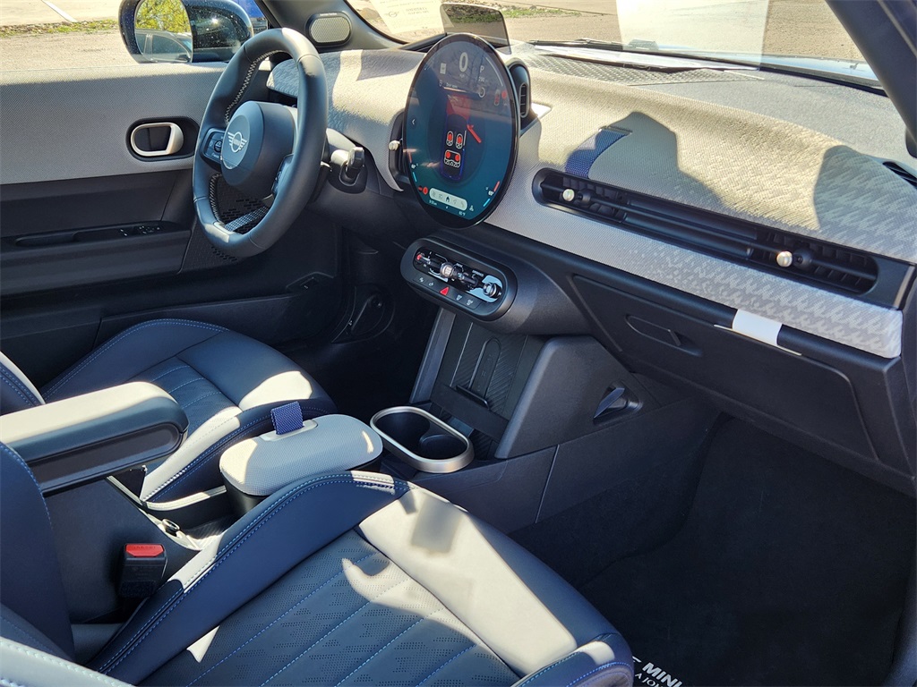 2025 Mini Cooper 2 Door Hardtop photo 13