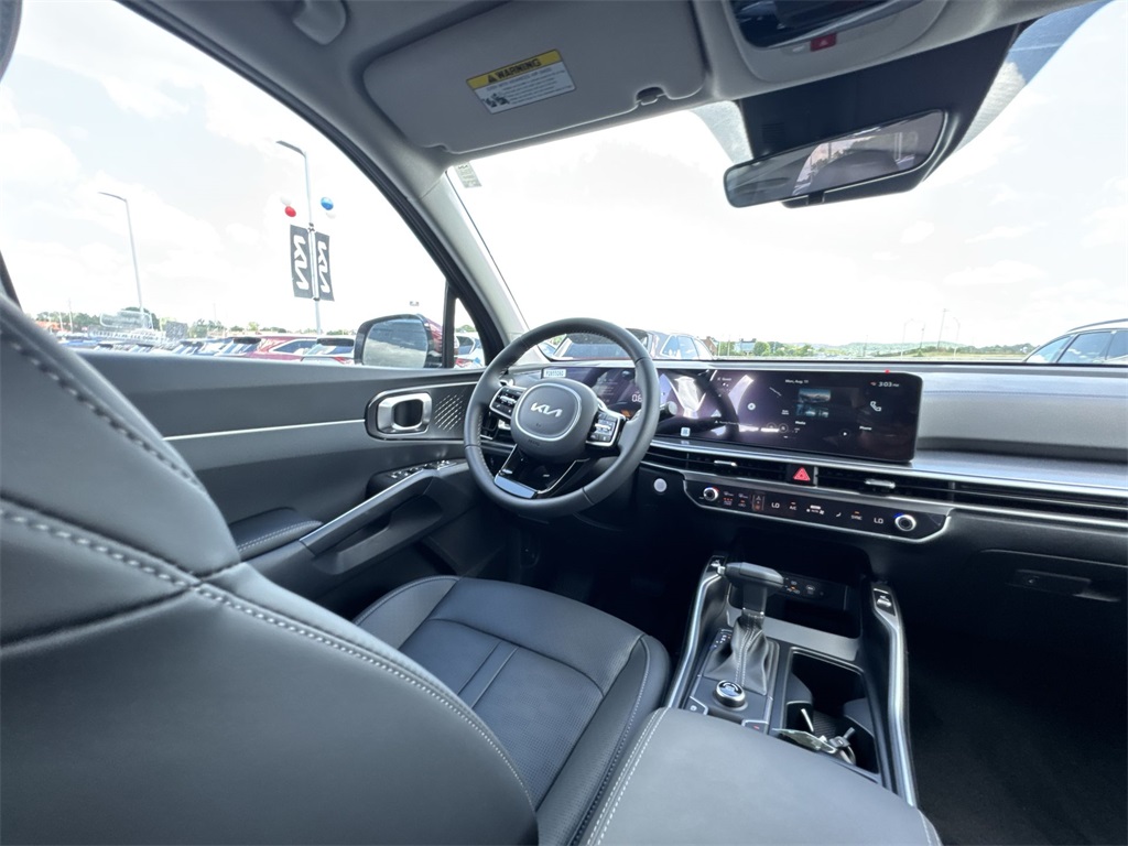2025 Kia Sorento S photo 15