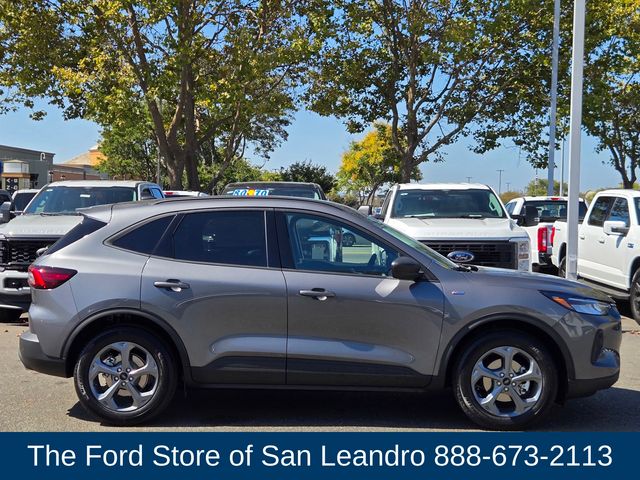 2025 Ford Escape ST-Line photo 10