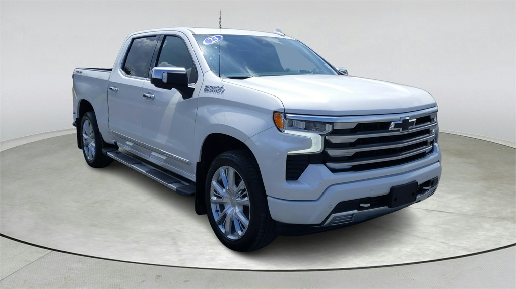 2023 Chevrolet Silverado 1500 High Country's photo