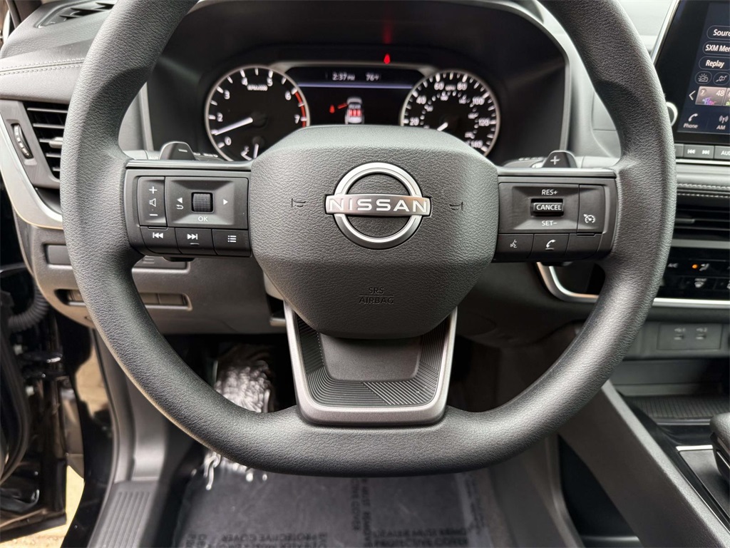 2025 Nissan Rogue S photo 14