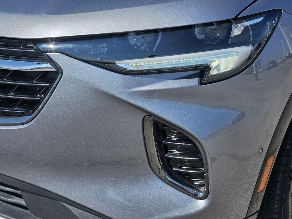 2022 Buick Envision Essence photo 4