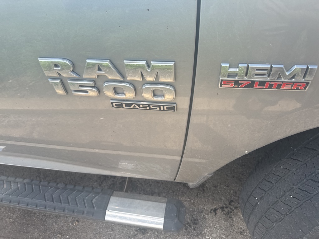2020 Ram 1500 Classic Tradesman photo 3
