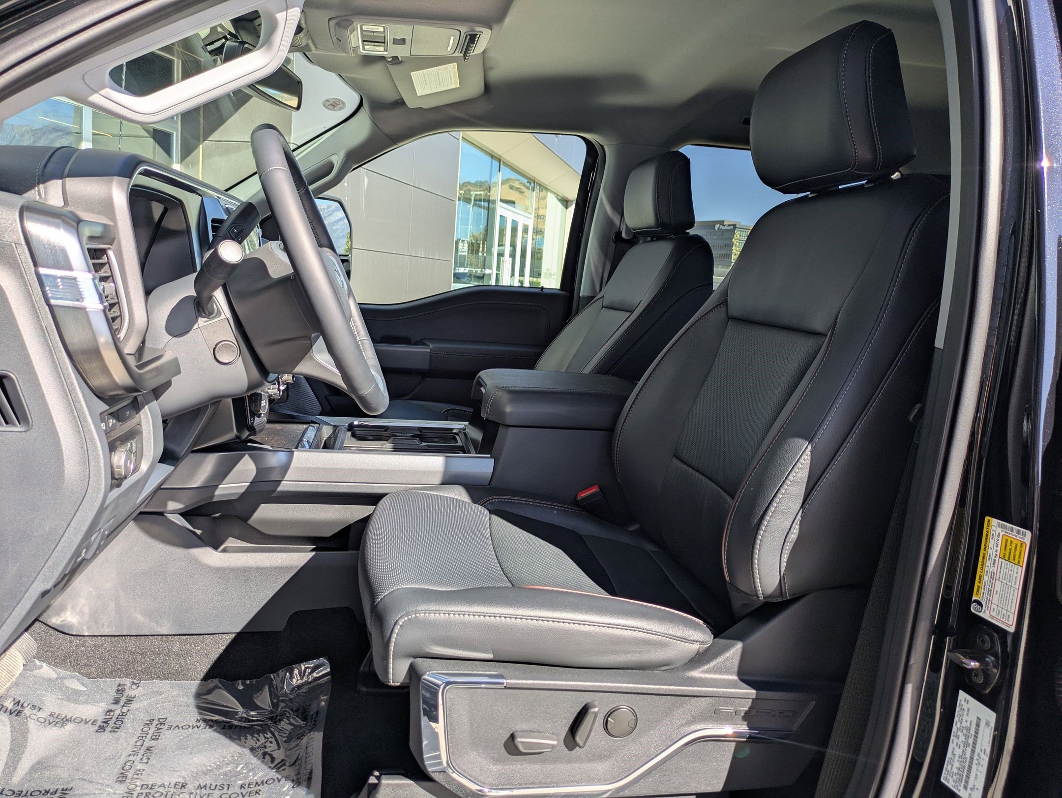 2023 Ford F-350 Lariat photo 21