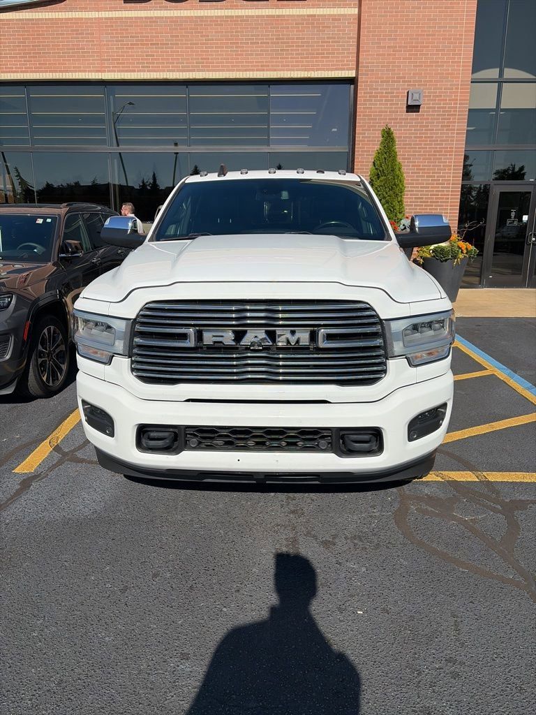 2021 Ram 3500 Laramie photo 4