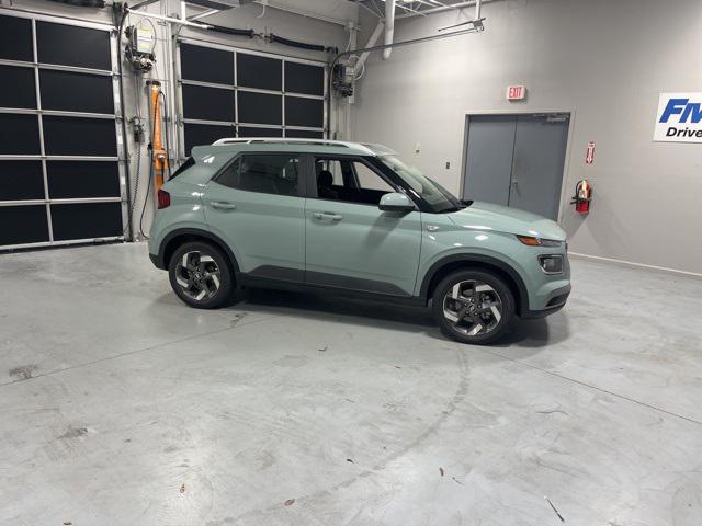 2026 Hyundai Venue SEL's photo