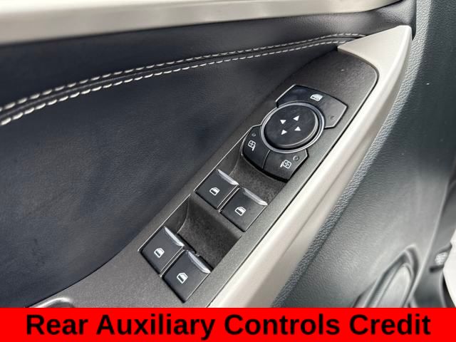 2024 Ford Explorer XLT photo 4