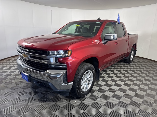 2019 Chevrolet Silverado 1500 LT photo 3