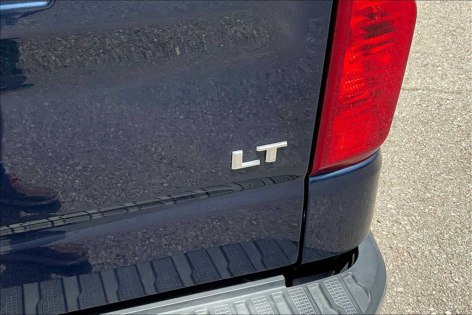 2020 Chevrolet Silverado 1500 LT photo 9